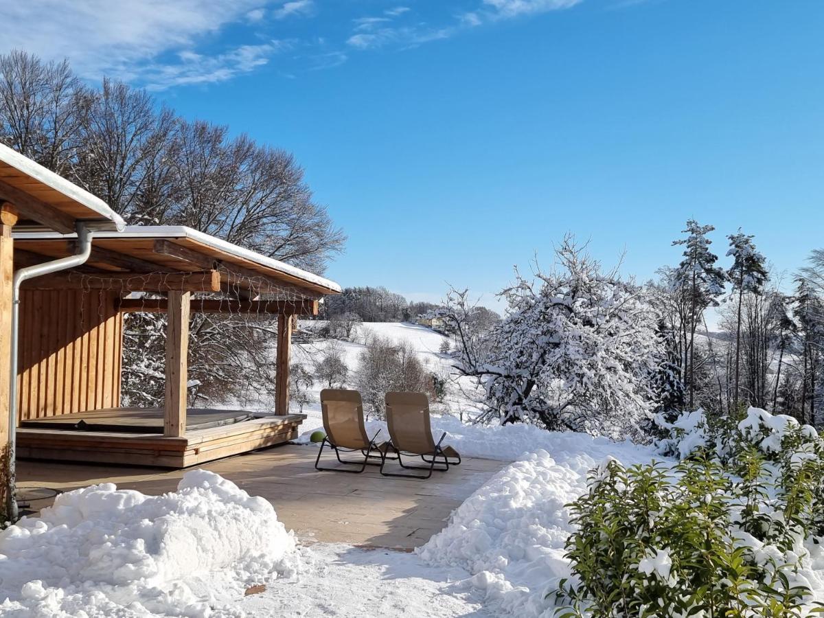 Apartment Wohlfuehloase Am Trausdorfberg Mit Sauna/whirlpool *