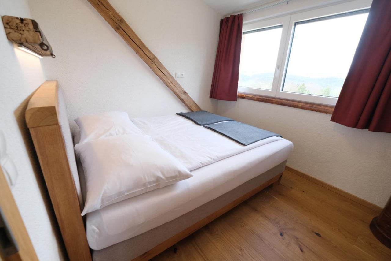 Wohlfuehloase Am Trausdorfberg Mit Sauna/whirlpool Apartment